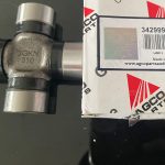CROSS JOINT 27x71mm Untuk Traktor MF390