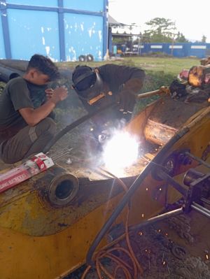 jasa Buka Pasang Bushing stik arm Hyundai 220-9SH 2