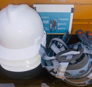 HELM PROYEK PUTIH VPRO HC25 SUSP PUSHKEY WITH CHINS 4PT