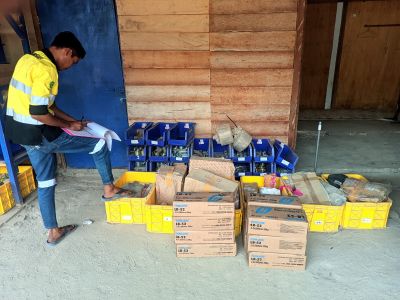 SUPLAI JUAL KAIN MAJUN KAWAT LAS DAN TOOLS DENGAN LAYANAN DOOR TO DOOR KE PELANGGAN KEBUN 2